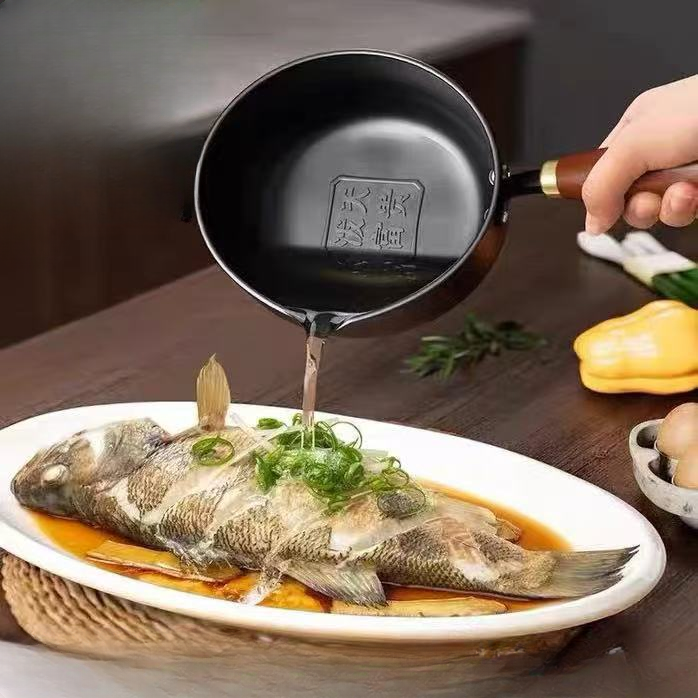 Wooden Handle Pot