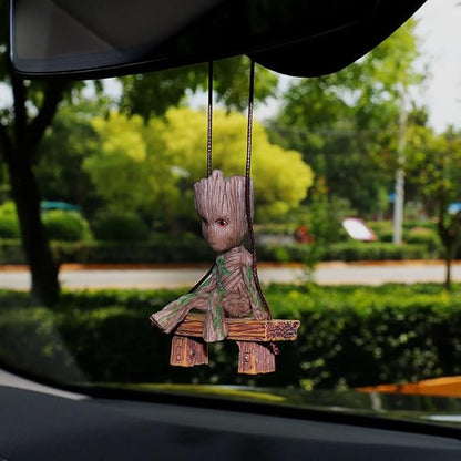 Swinging Groot