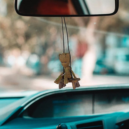 Swinging Groot