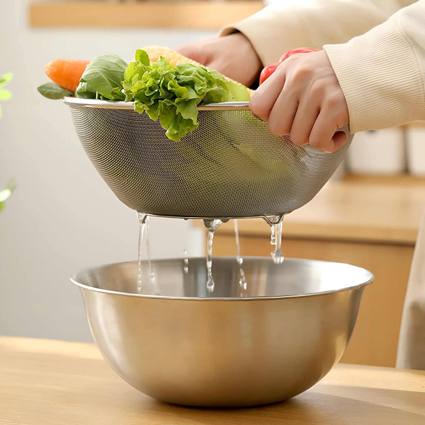 Mesh Strainer With Bowl