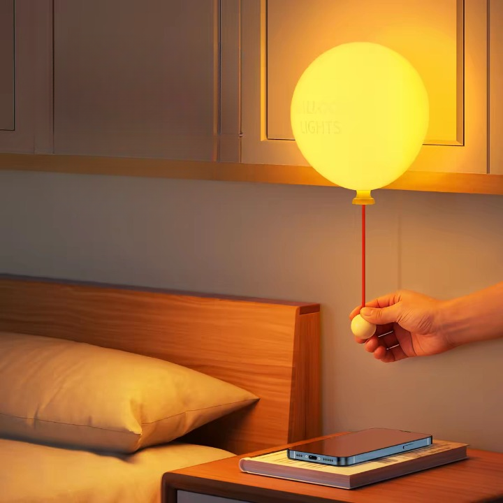 Mini Balloon Lamp
