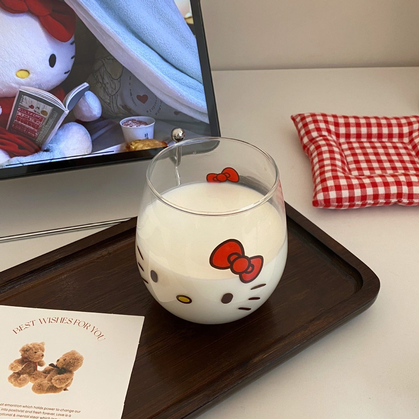 Hello Kitty Glass