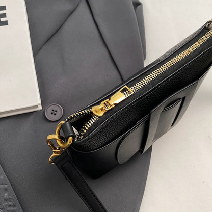 Shoulder Bag with Elegant Buckle