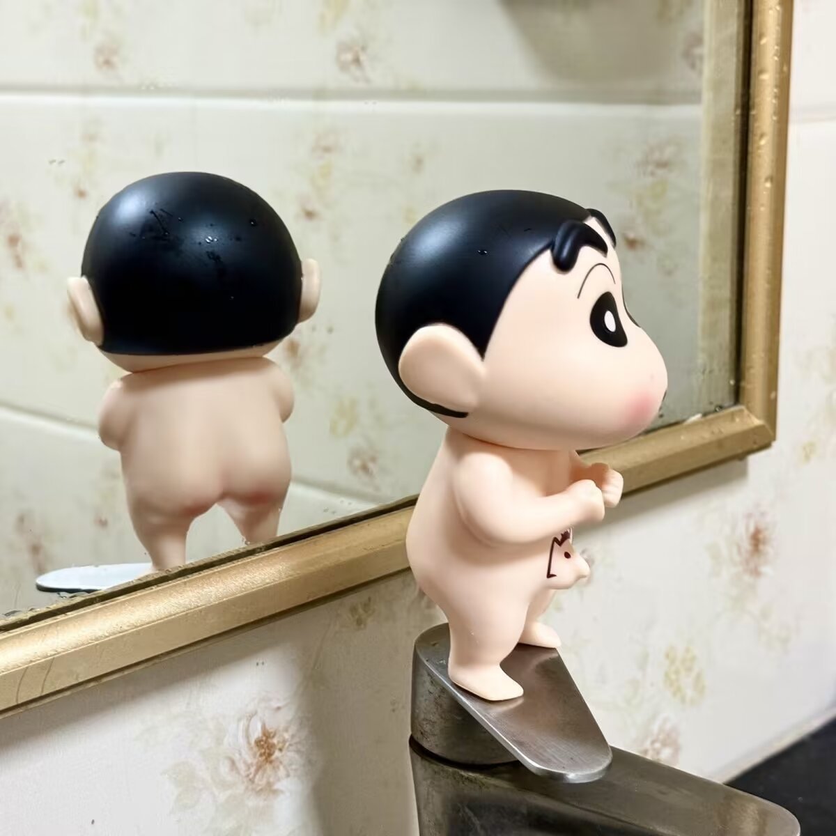 Shin-Chan Anime Figures