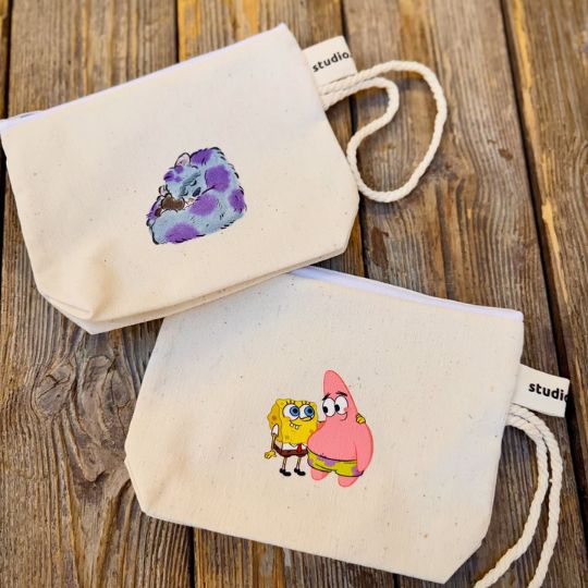 Minimal Canvas Zipper Pouch
