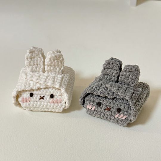Cute Bunny Airpods Pouch