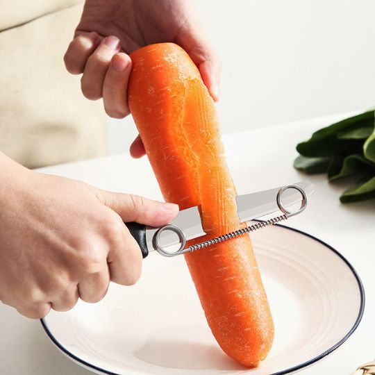 Multifunctional Peeling Knife