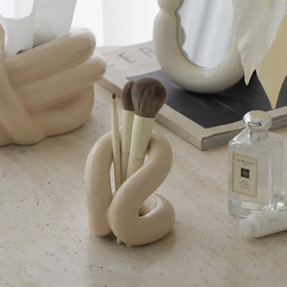 Abstract Loop Makeup Brush Holder